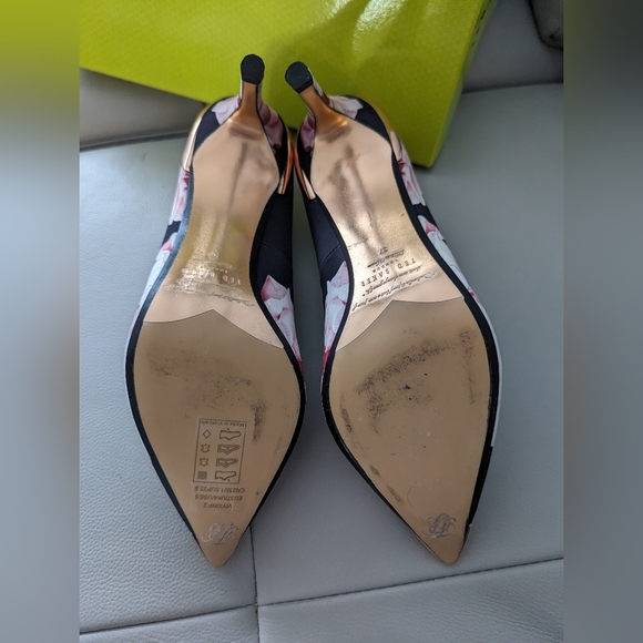 Ted Baker Floral Izibelp Pointed Toe Stiletto Pumps in Size 6.5 - Never Worn - Picture 3 of 4